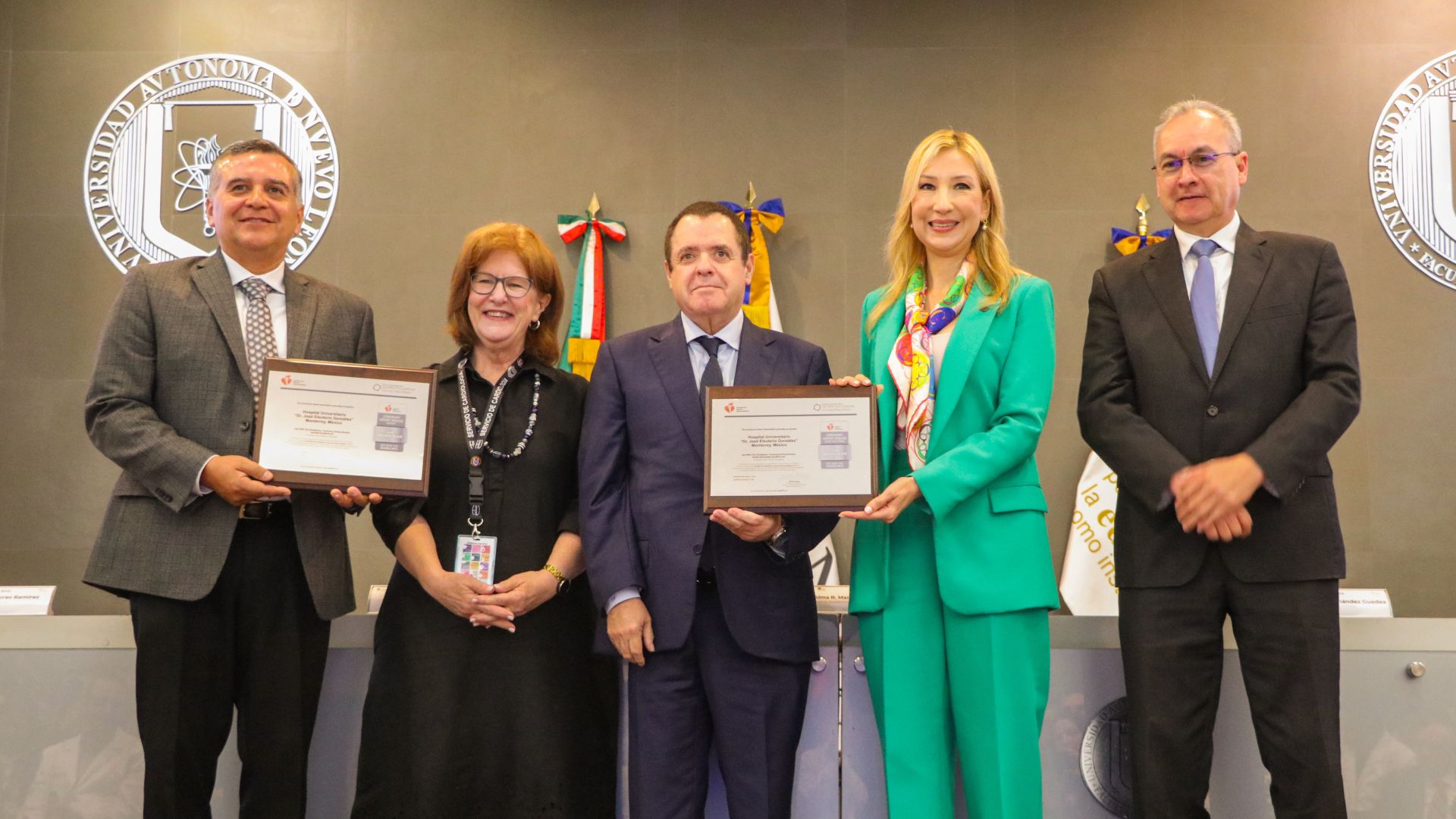 Distinguen capacidad de respuesta y atención de excelencia de HU con Premio Silver Plus