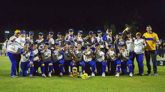 Tigres de softbol, campeonas invictas