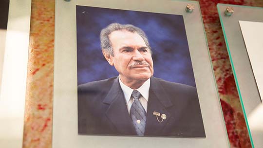 Inaugura UANL quinta edición de la Cátedra Gilberto Villarreal