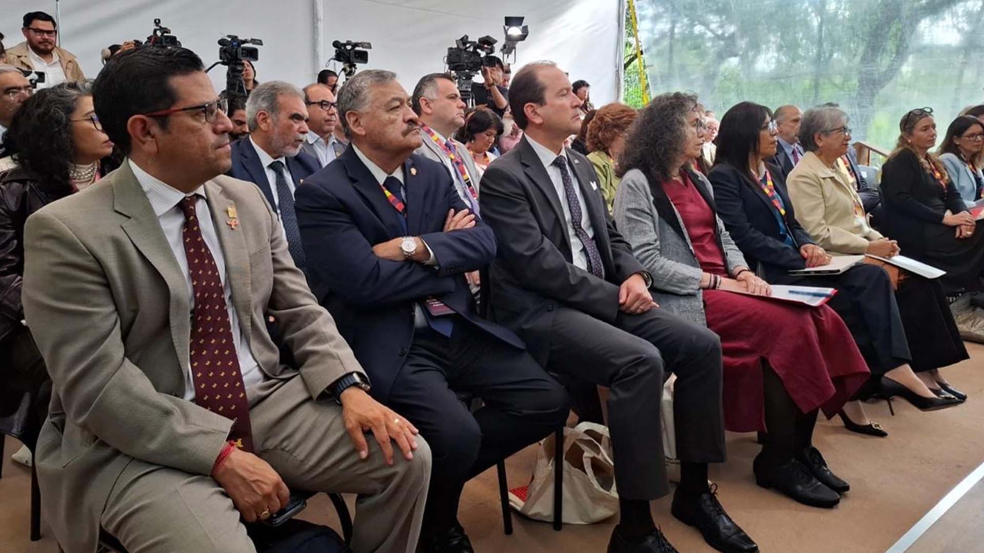 Asiste rector a encuentro sobre edición universitaria
