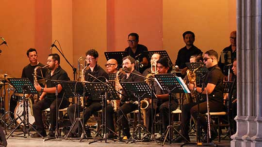 Ameniza Big Band UANL con concierto didáctico